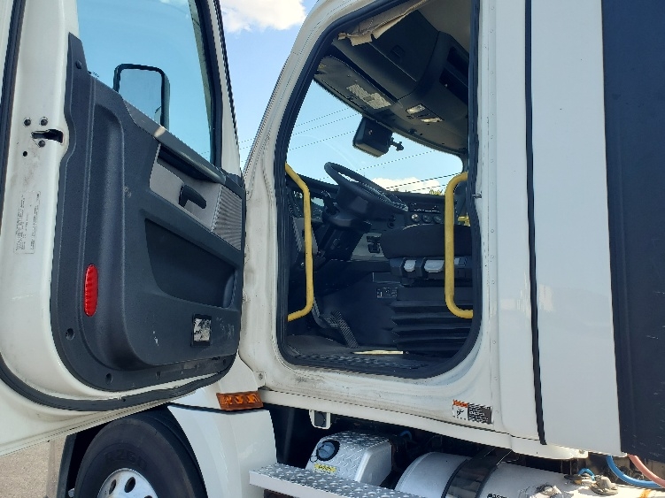 2020 Freightliner Cascadia in White Deer, PA — photo 9