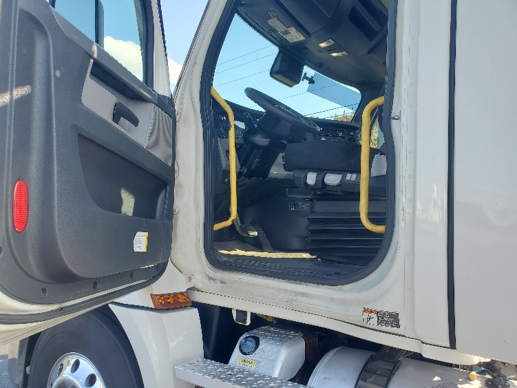 2020 Freightliner in White Deer, PA — photo 9