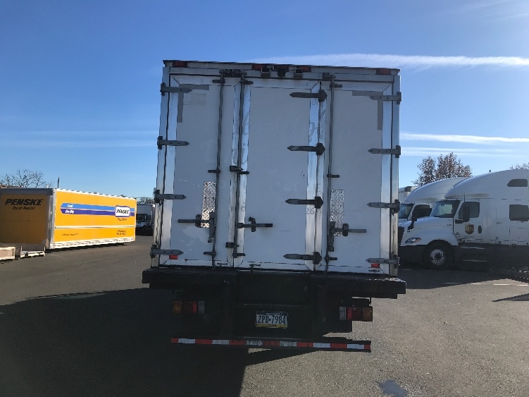 2020 Isuzu NRR in Bensalem, PA — photo 7