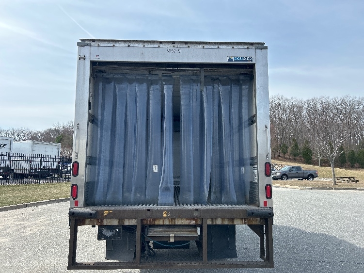 2020 Isuzu NRR in Fitchburg, MA — photo 8