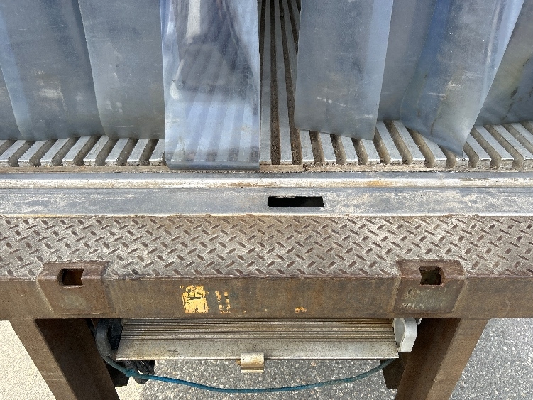 2020 Isuzu NRR in Fitchburg, MA — photo 9