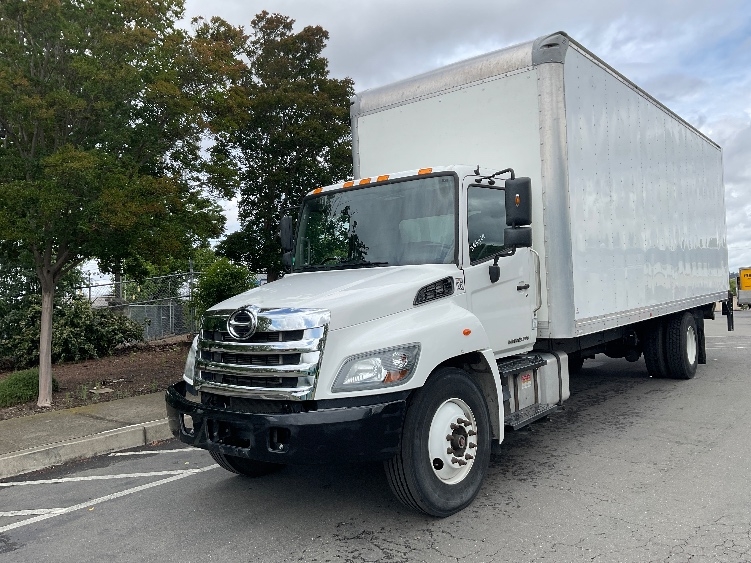 2020 Hino 268 in West Sacramento, CA — photo 3