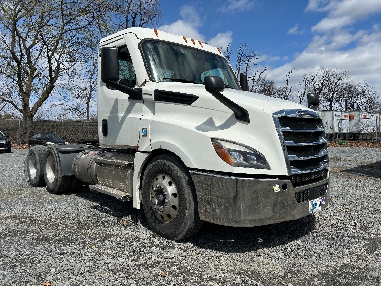 2020 Freightliner Cascadia