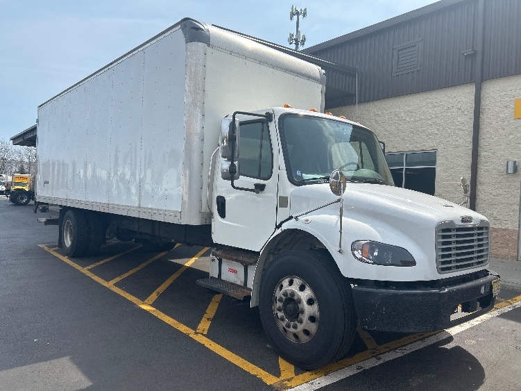 2020 Freightliner eM2 in Cranbury, NJ — photo 3