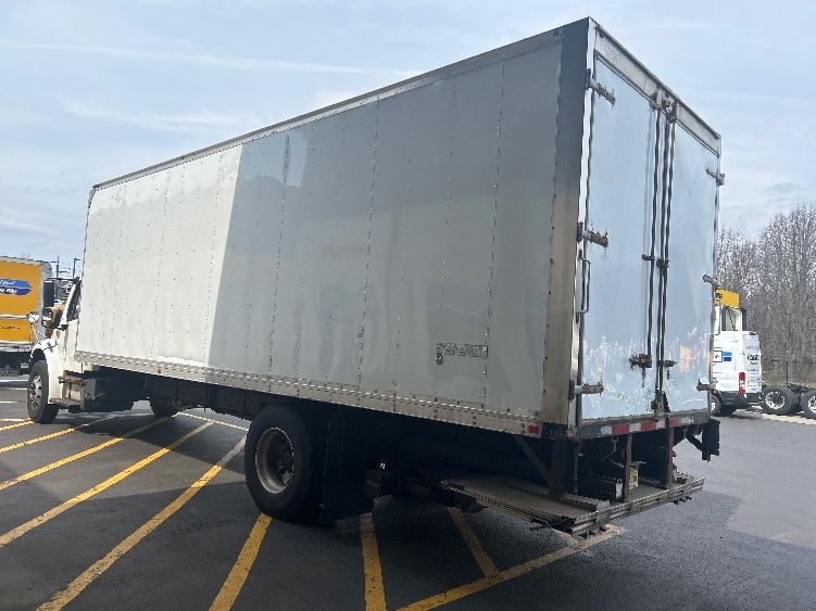 2020 Freightliner eM2 in Cranbury, NJ — photo 6
