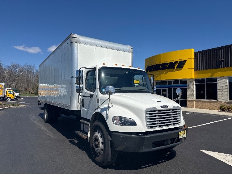 2020 Freightliner eM2 in Cranbury, NJ — photo 3