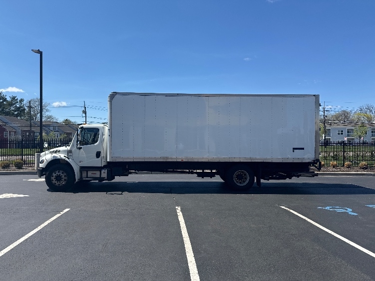 2020 Freightliner eM2 in Cranbury, NJ — photo 4
