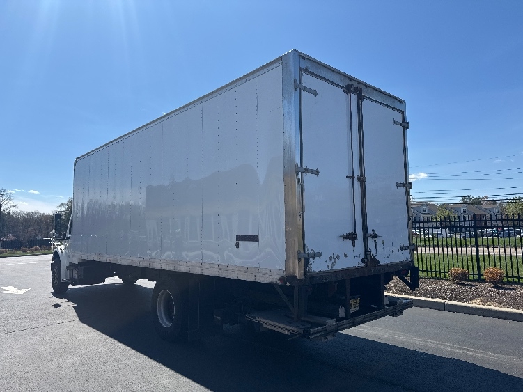2020 Freightliner eM2 in Cranbury, NJ — photo 6