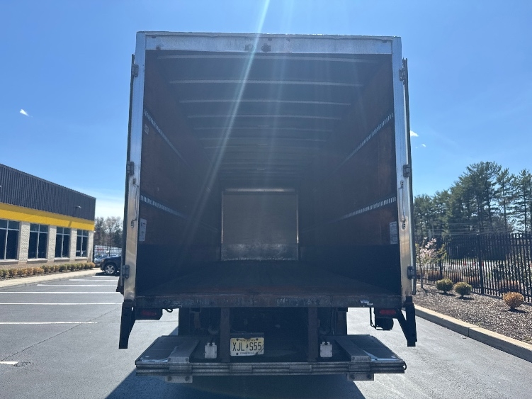 2020 Freightliner eM2 in Cranbury, NJ — photo 8