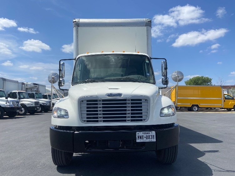 2020 Freightliner eM2 in San Antonio, TX — photo 2