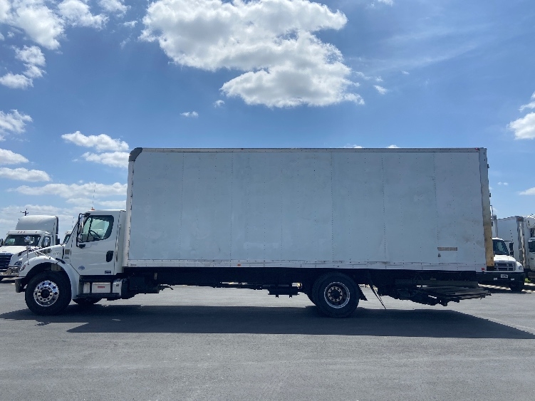 2020 Freightliner eM2 in San Antonio, TX — photo 4
