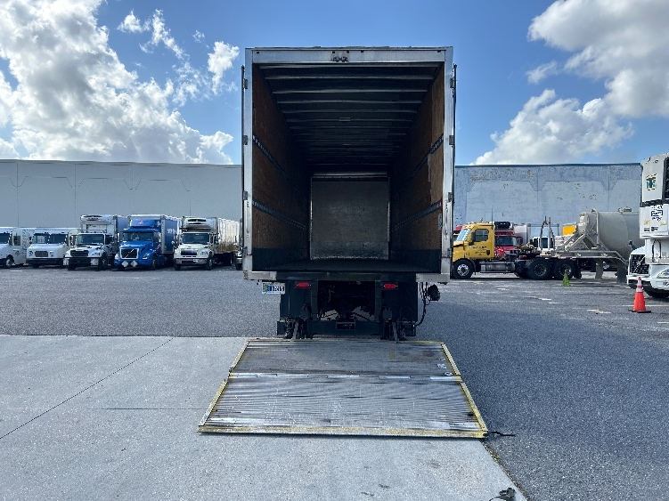 2020 Freightliner eM2 in Hammond, LA — photo 9