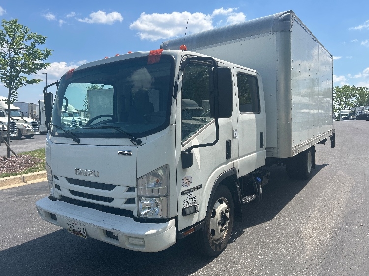 2020 Isuzu NQR in Jessup, MD — photo 3