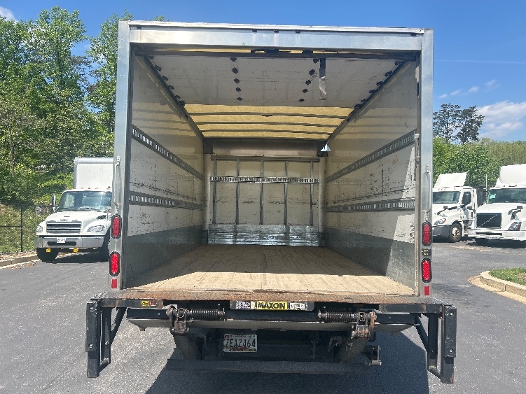 2020 Isuzu NQR in Jessup, MD — photo 8