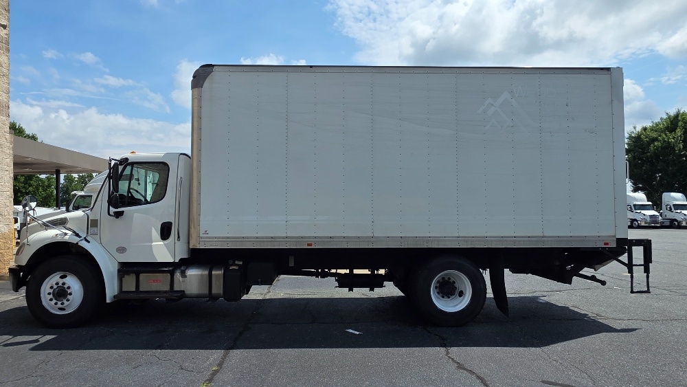 2020 Freightliner eM2 in Concord, NC — photo 4