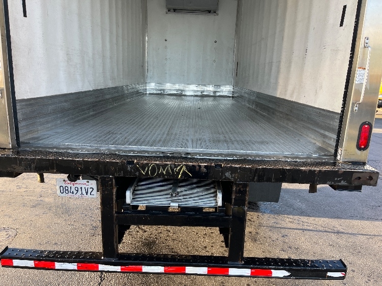 2020 Freightliner M2 106 in Torrance, CA — photo 9