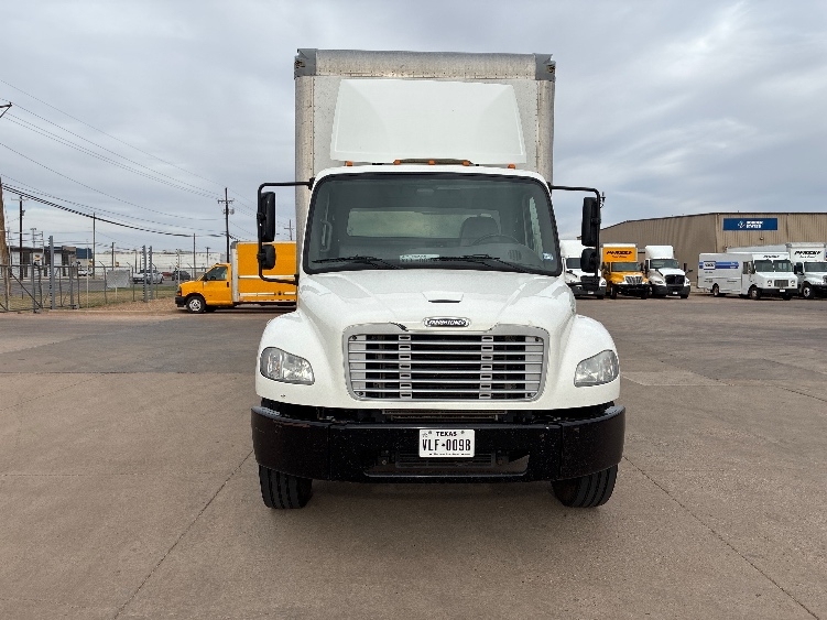 2020 Freightliner M2 106 in Lubbock, TX — photo 2