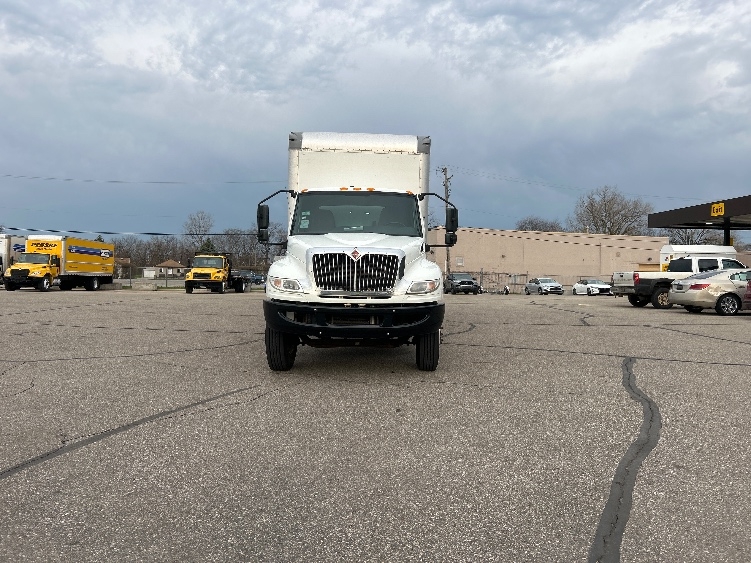 2020 International MV in Warren, MI — photo 2