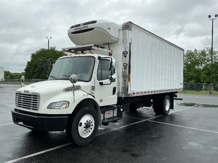 2020 Freightliner eM2 in Lexington, KY — photo 3