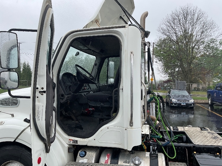 2020 Freightliner M2 112 in Canton, OH — photo 9