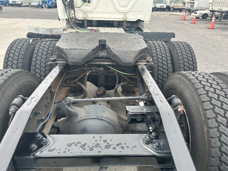 2020 Freightliner Cascadia in Hammond, LA — photo 6