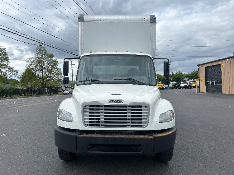 2021 Freightliner eM2 in Portland, OR — photo 2