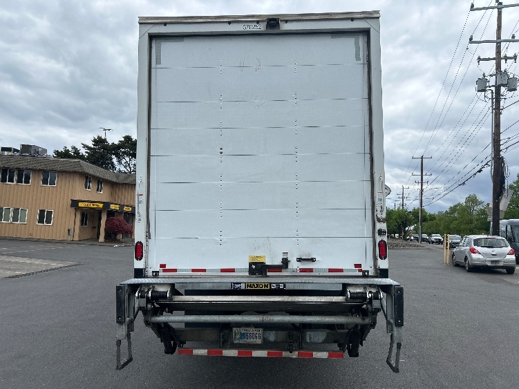 2021 Freightliner eM2 in Portland, OR — photo 9