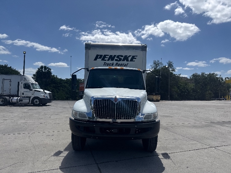 2021 International MV in Tampa, FL — photo 2