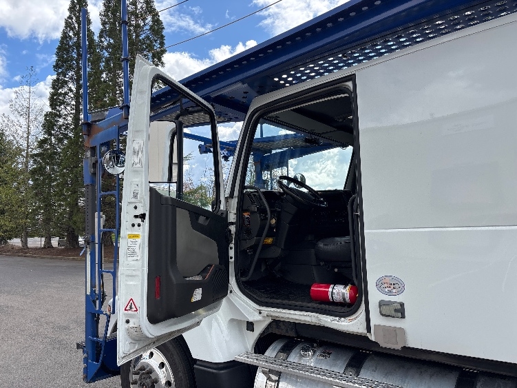 2020 Volvo in Clackamas, OR — photo 9
