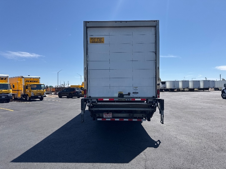 2021 Freightliner eM2 in Denver, CO — photo 7