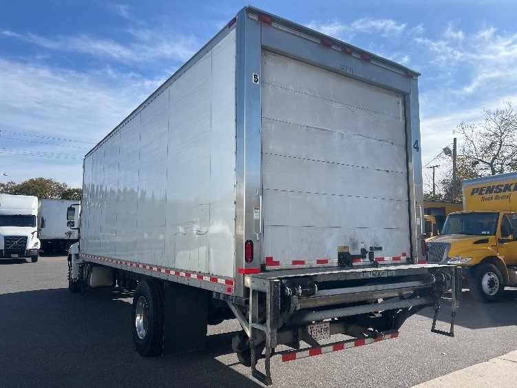 2021 Hino L6 in Baltimore, MD — photo 6