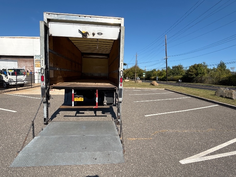 2021 Freightliner eM2 in West Babylon, NY — photo 9