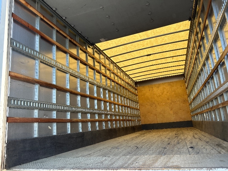 2021 Freightliner eM2 in Greensboro, NC — photo 10