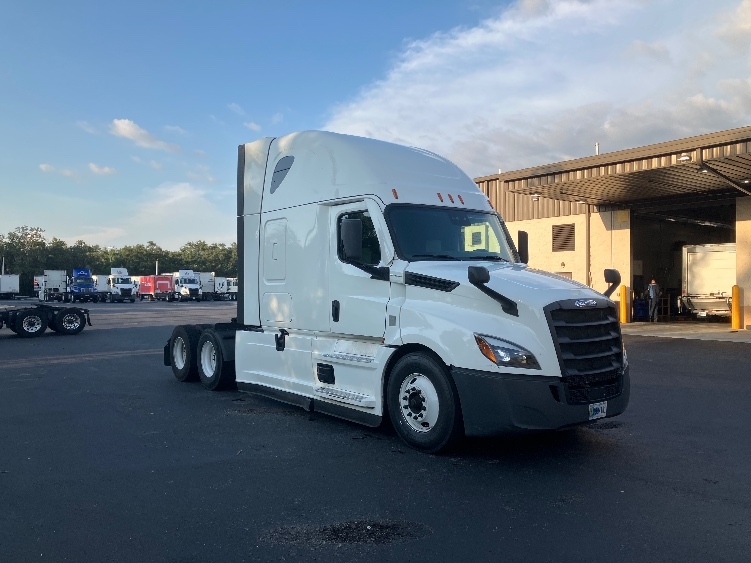2020 Freightliner Cascadia