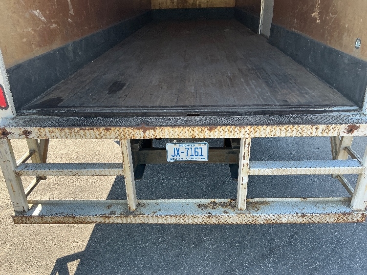 2021 Freightliner eM2 in Greensboro, NC — photo 9
