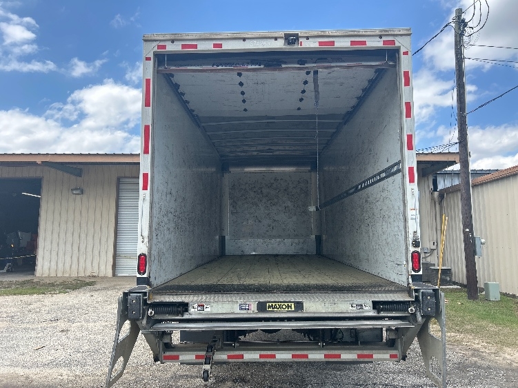 2021 Freightliner eM2 in Dothan, AL — photo 8