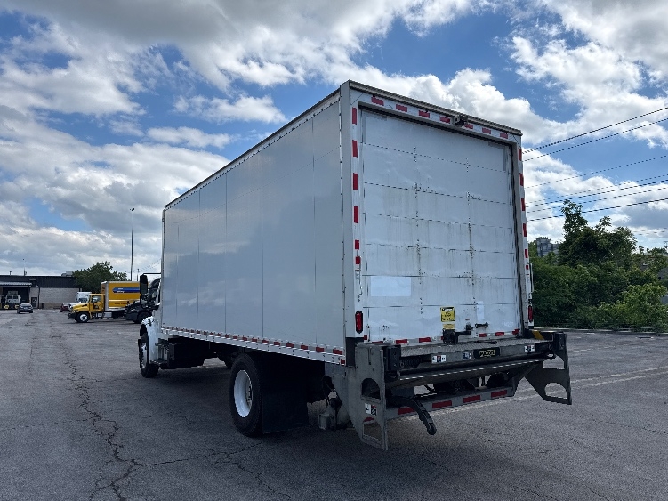 2021 Freightliner eM2 in Cleveland, TN — photo 6