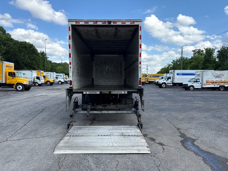 2021 Freightliner eM2 in Cleveland, TN — photo 9