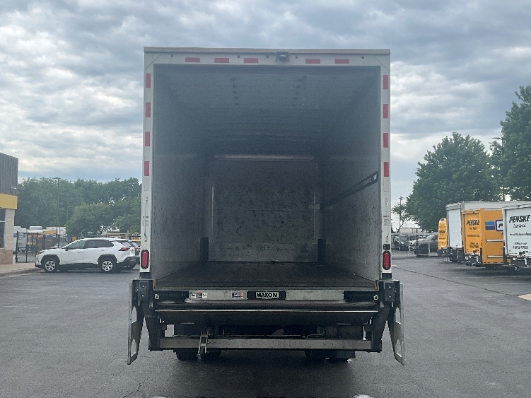 2021 Freightliner eM2 in Springfield, MO — photo 8