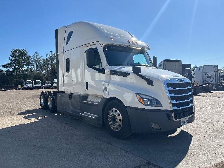 2021 Freightliner Cascadia