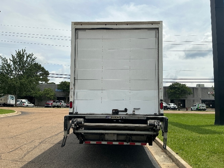 2021 Freightliner eM2 in Jackson, MS — photo 7