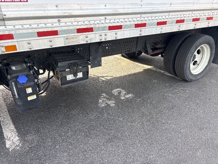 2021 Isuzu NRR in North Bergen, NJ — photo 5