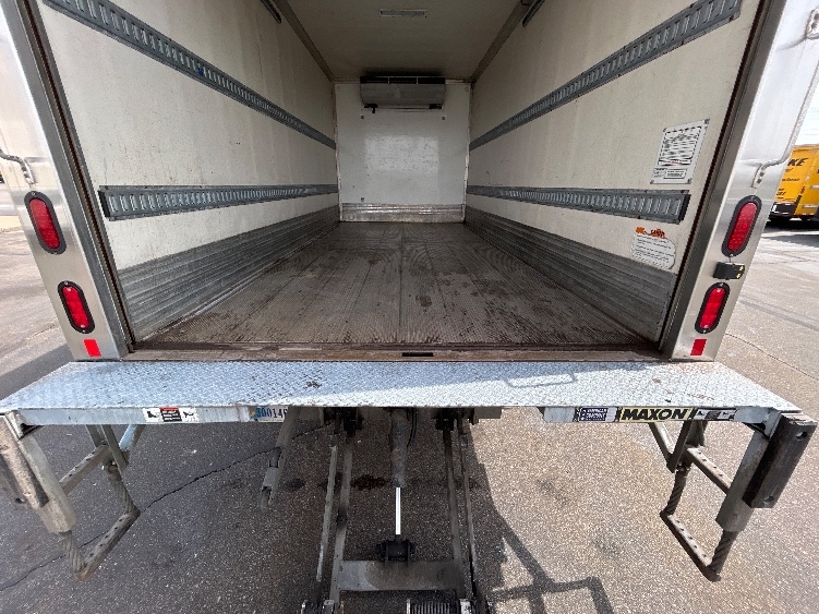 2021 Isuzu NRR in La Porte, IN — photo 10