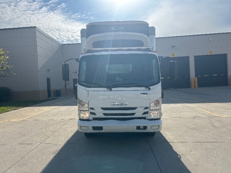 2021 Isuzu NRR in La Porte, IN — photo 2