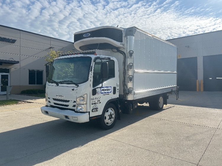 2021 Isuzu NRR in La Porte, IN — photo 3