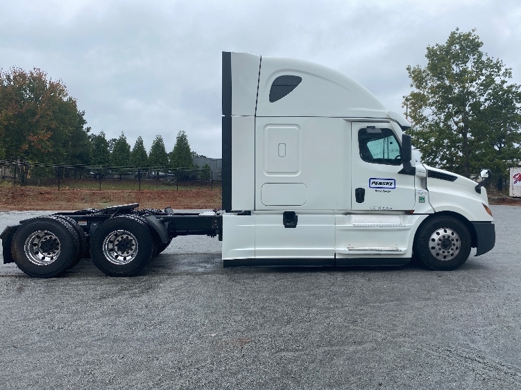 2021 Freightliner in New Castle, DE — photo 8