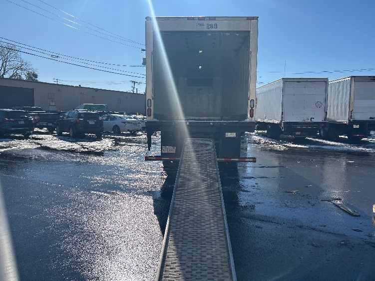2022 Hino L6 in Albany, NY — photo 9