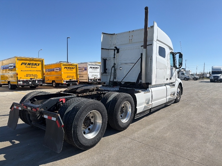 2021 Volvo in West Fargo, ND — photo 7