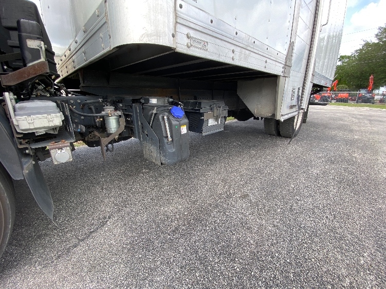 2021 Isuzu NRR in Ocala, FL — photo 5
