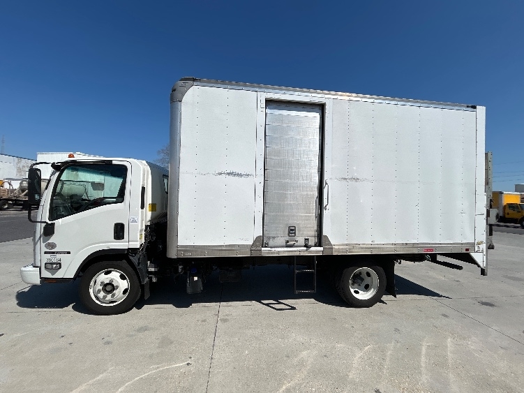 2021 Isuzu NRR in Hammond, LA — photo 4